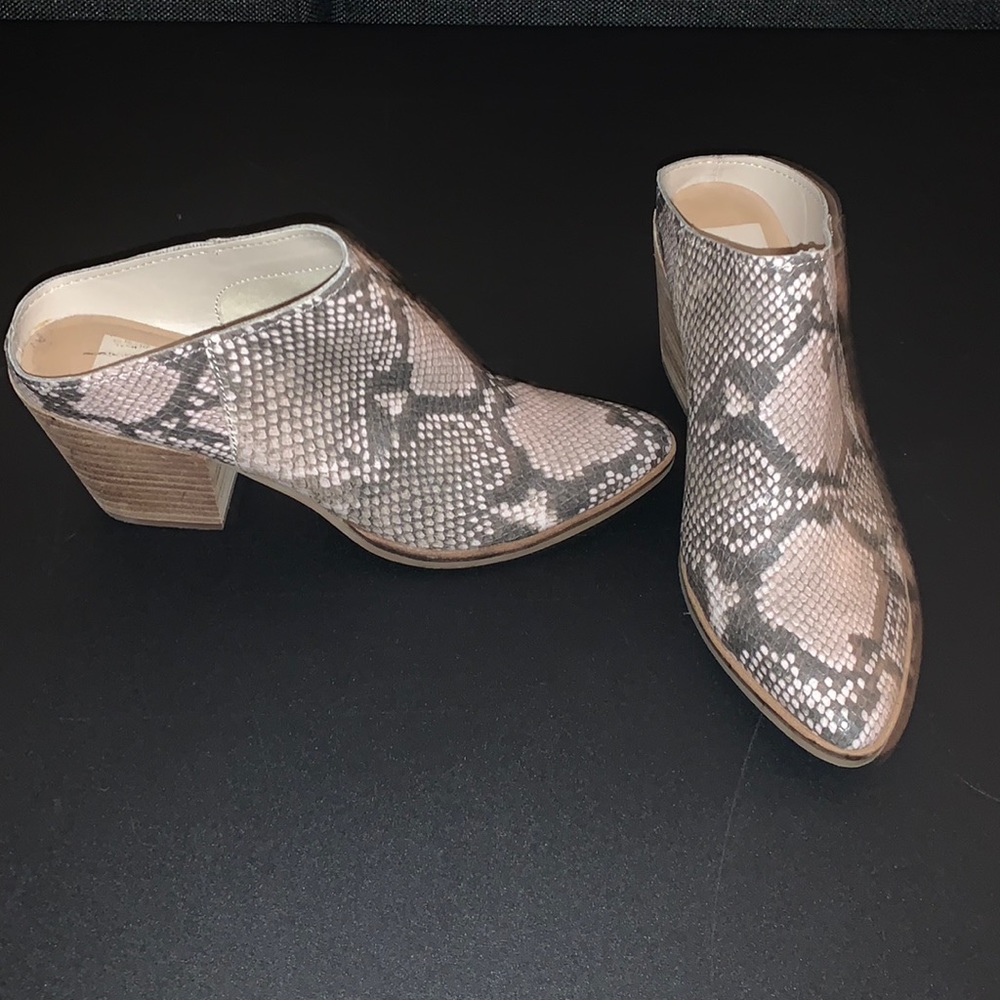 Dolce Vita Boots with Heel Snakeskin Size 7.5